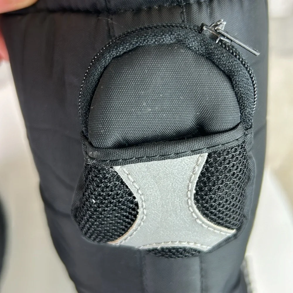 Donner Mountain Black Insulated Snow Boots Size 6